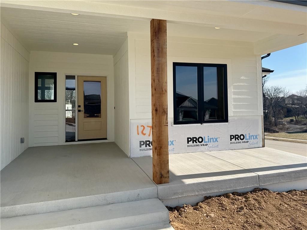 12765 NW Larkspur Lane — photo 2