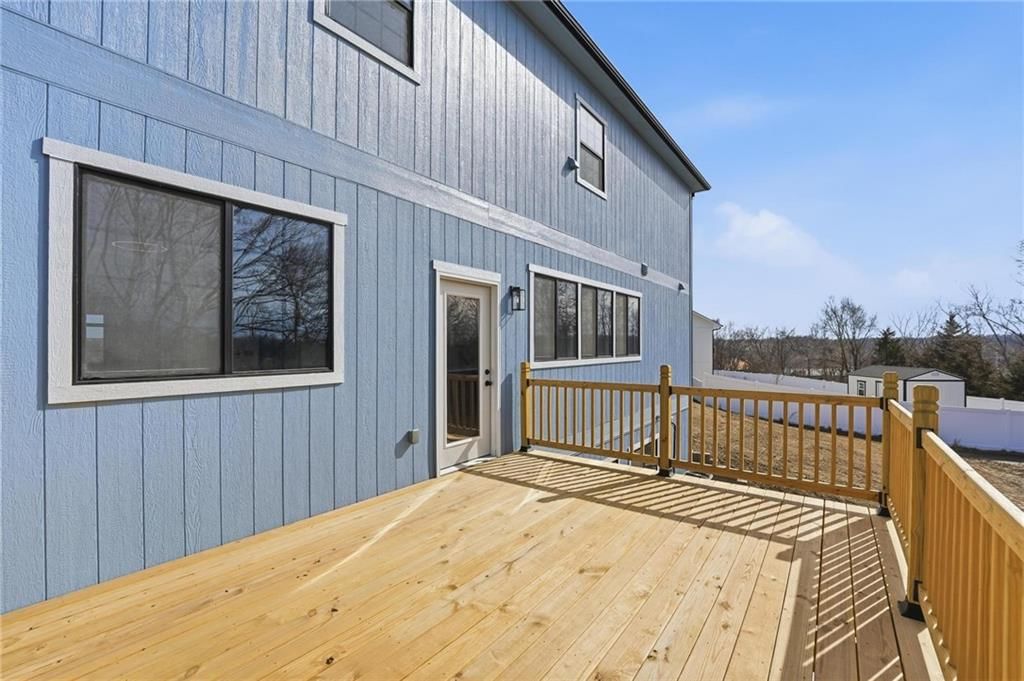 27135 Webster Court — photo 6
