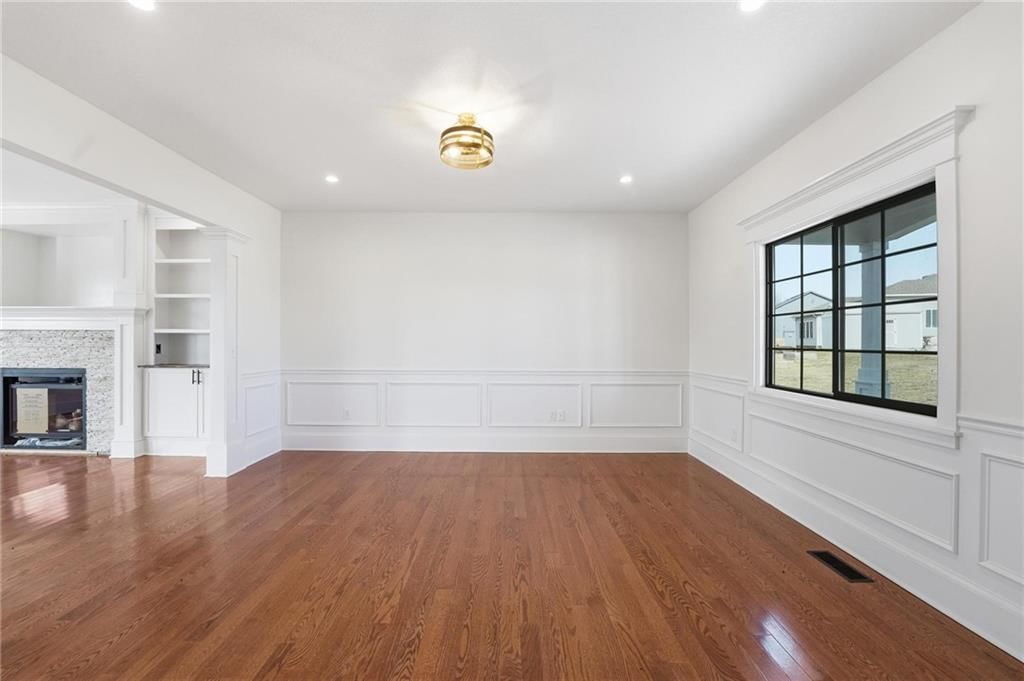 27135 Webster Court — photo 10