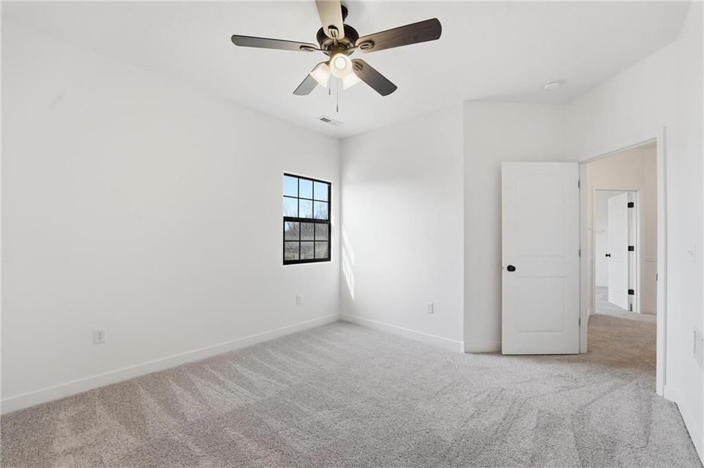 27135 Webster Court — photo 41