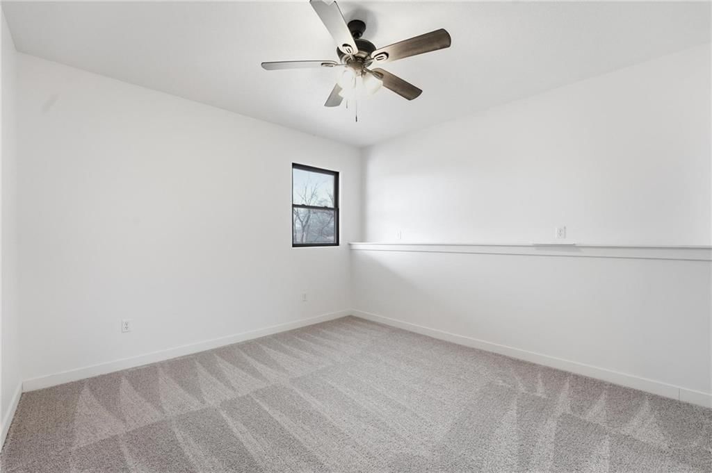 27135 Webster Court — photo 43