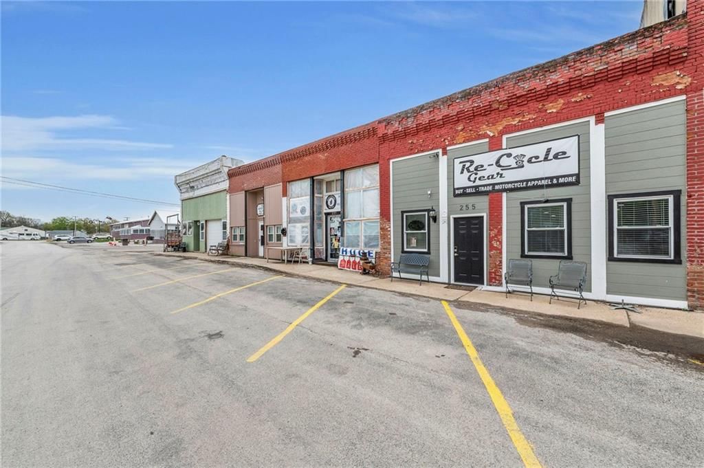 255 Main Street — photo 3