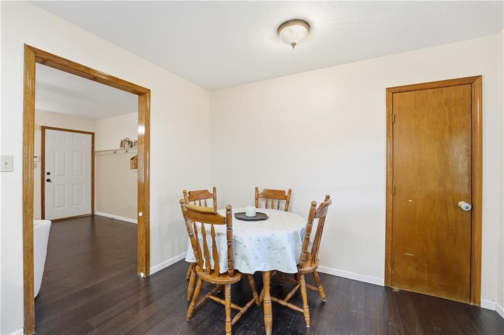 941 NE Bristol Drive — photo 9
