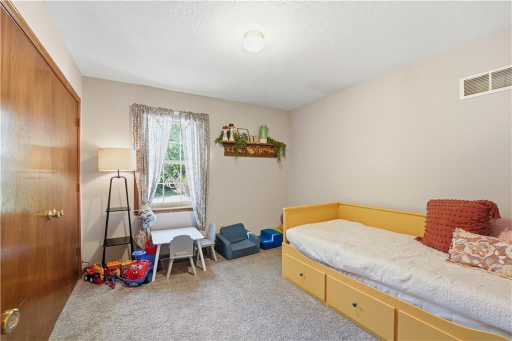 941 NE Bristol Drive — photo 14