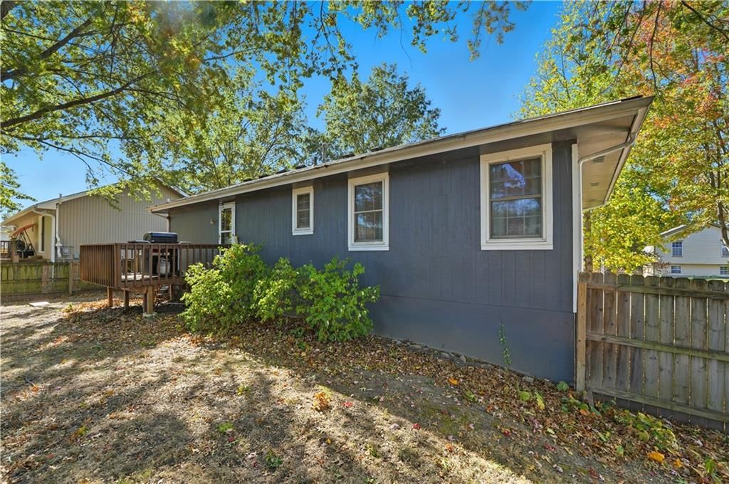 941 NE Bristol Drive — photo 28