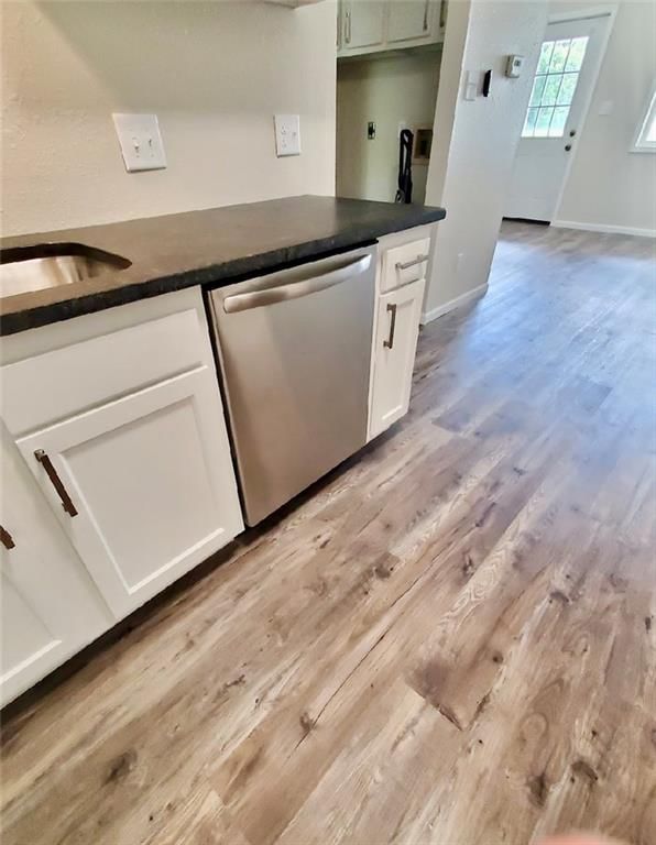 825 N Buchanan Street — photo 10