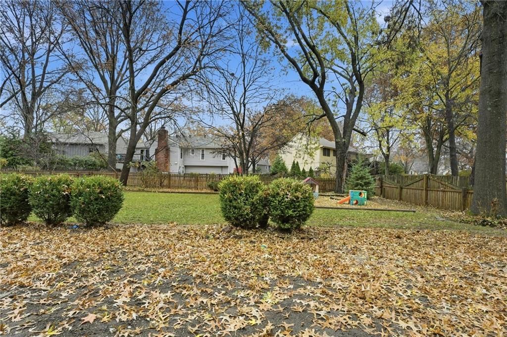 7917 Westgate Drive — photo 33