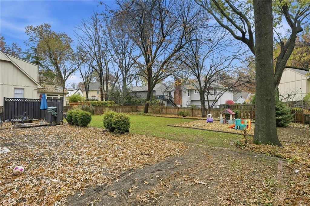 7917 Westgate Drive — photo 34