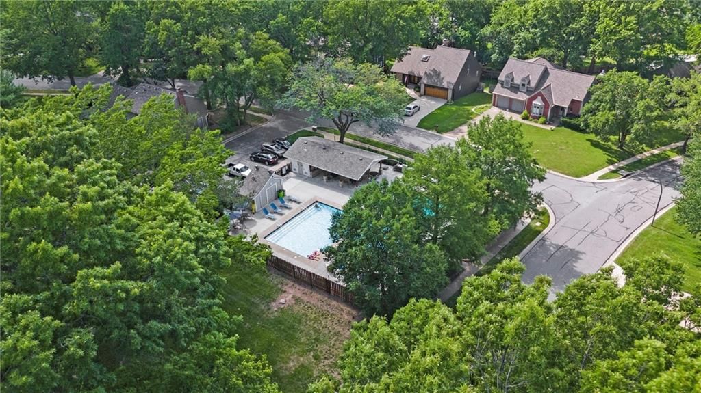 7917 Westgate Drive — photo 39