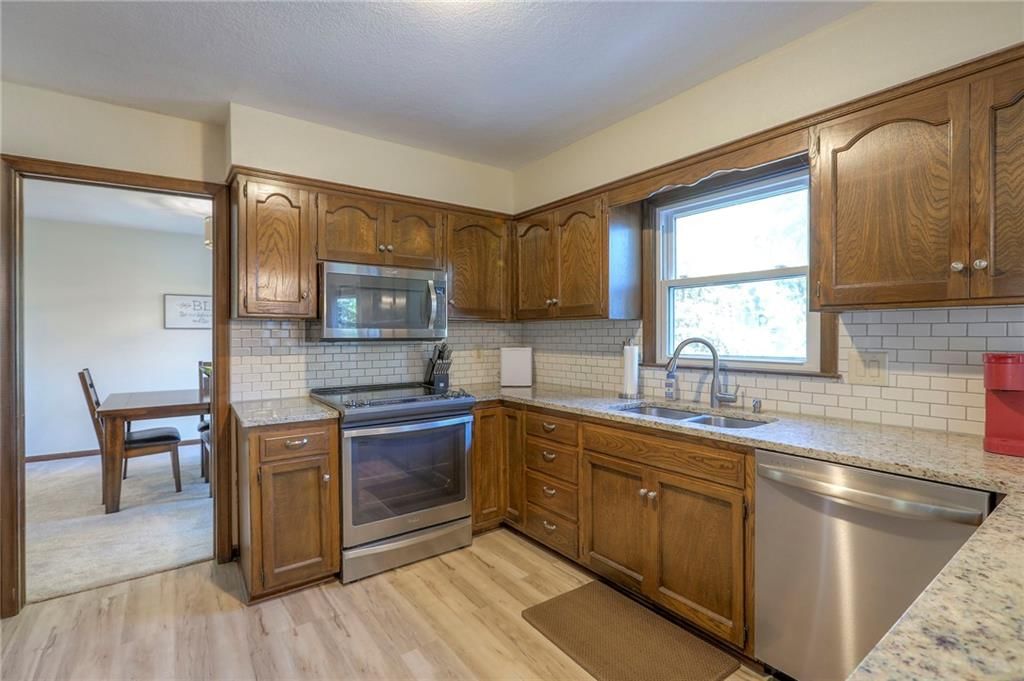 9504 W 104th Street — photo 10