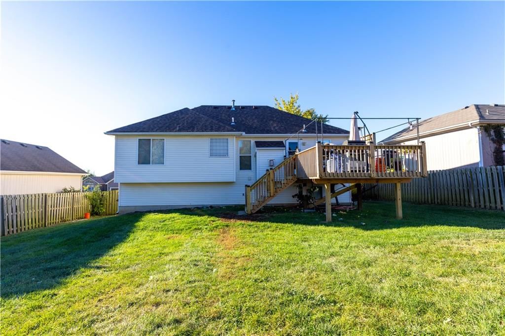 1206 NW Baytree Drive — photo 16