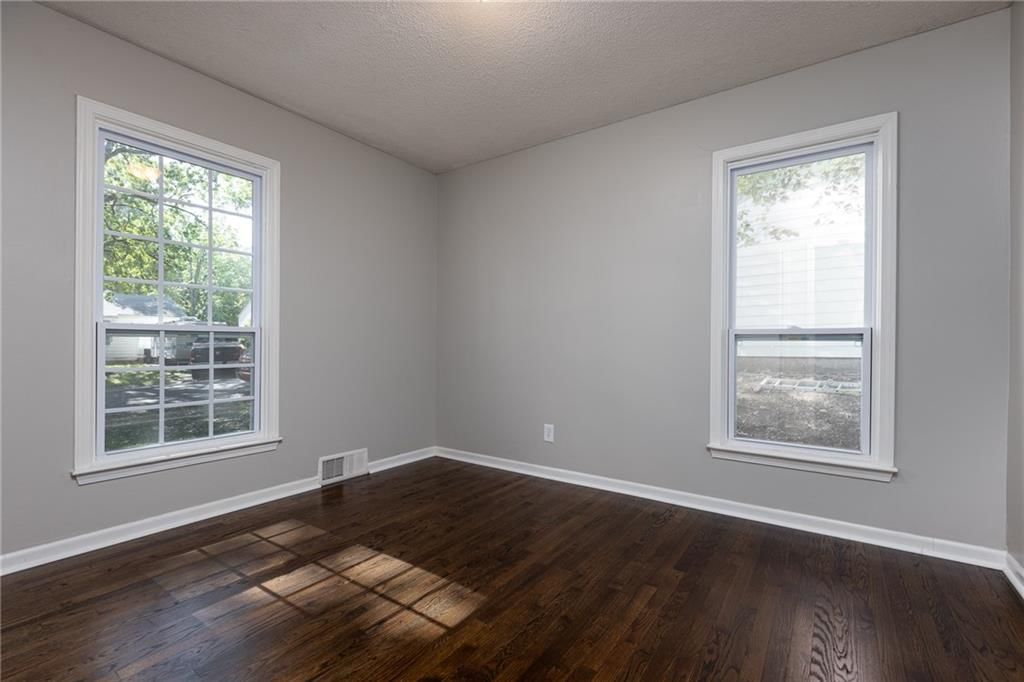 9010 E 75th Street — photo 11