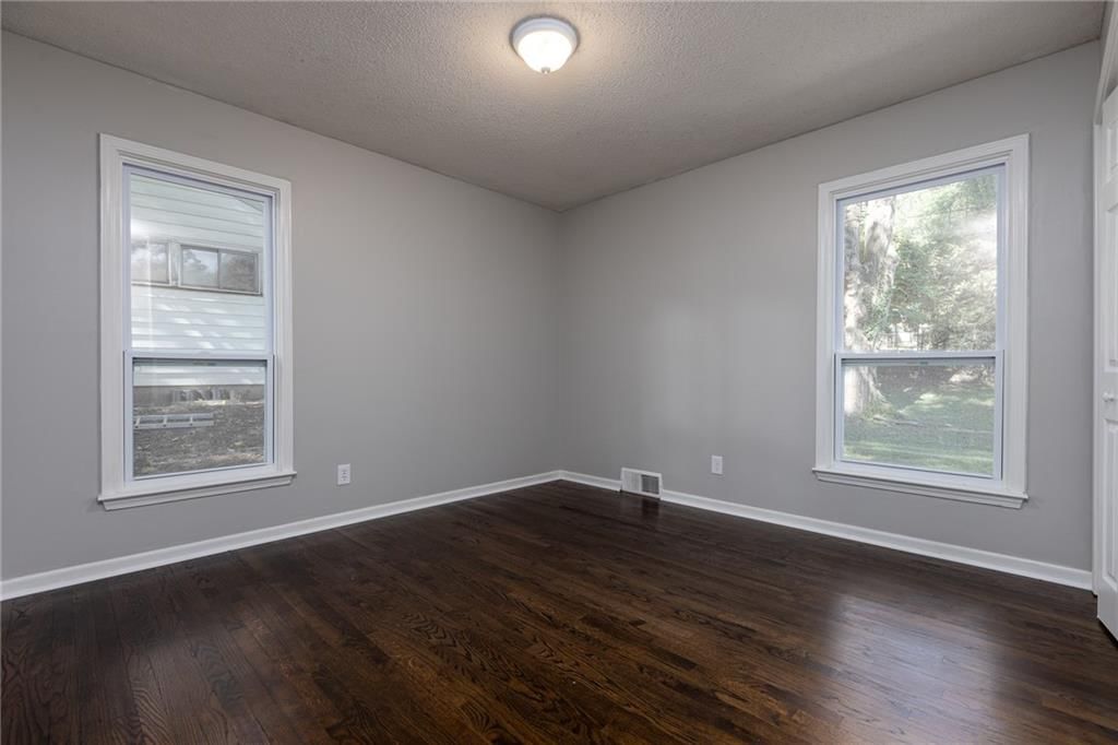 9010 E 75th Street — photo 12