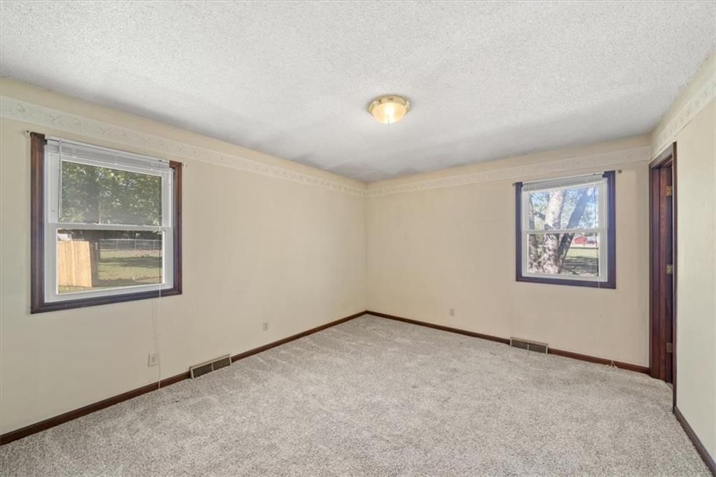 107 Circle Drive — photo 10