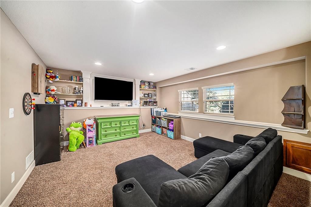 2210 NE Treetop Drive — photo 25
