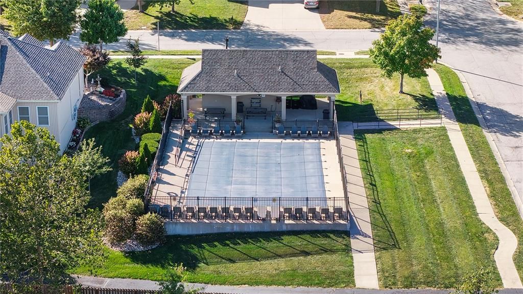 2210 NE Treetop Drive — photo 34