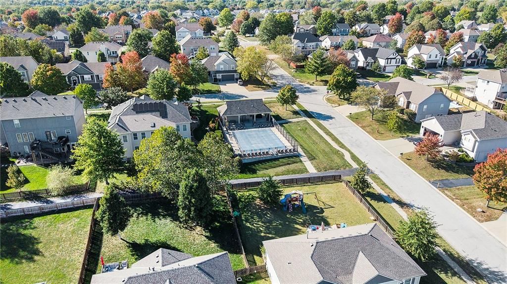 2210 NE Treetop Drive — photo 36
