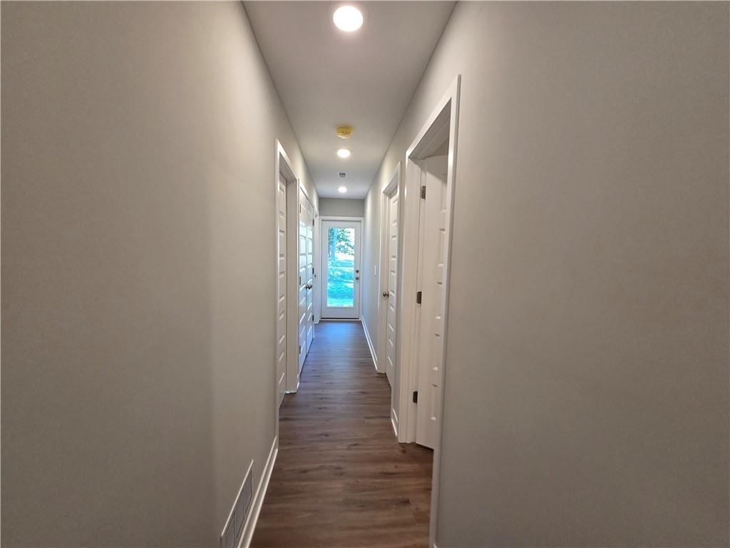 30 E 7th Street — photo 12
