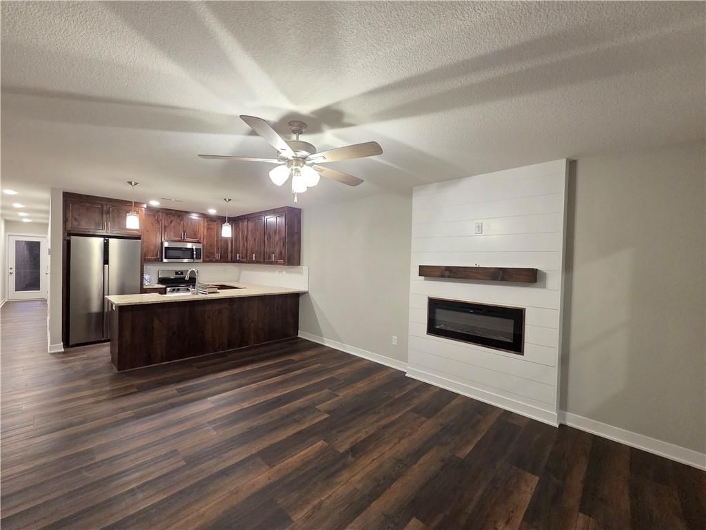30 E 7th Street — photo 25
