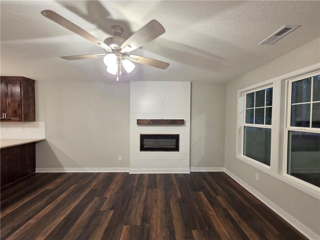 30 E 7th Street — photo 26