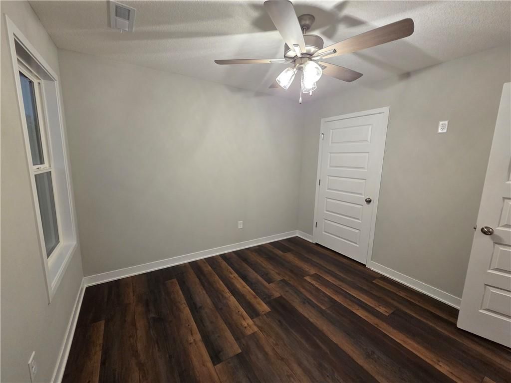 30 E 7th Street — photo 36