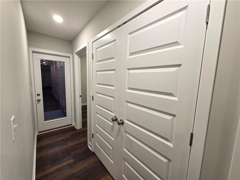 30 E 7th Street — photo 37