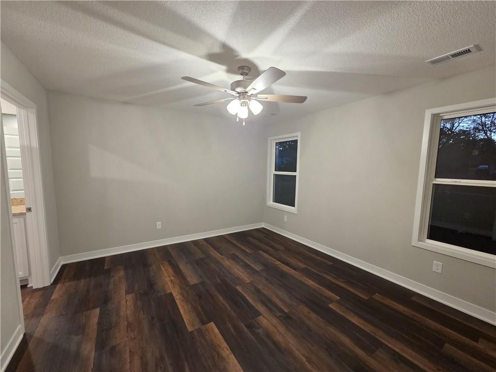 30 E 7th Street — photo 39