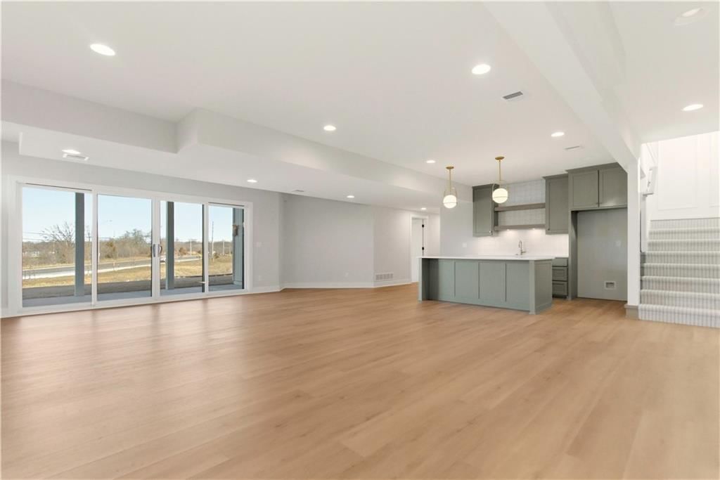 1817 NE Lashbrook Circle — photo 43