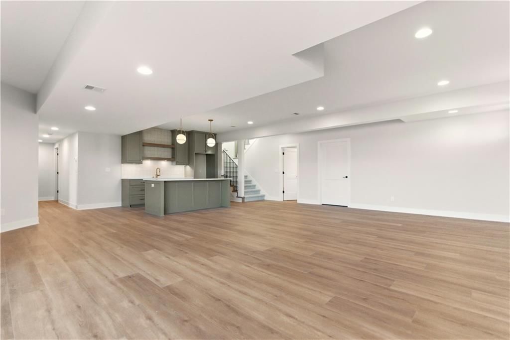 1817 NE Lashbrook Circle — photo 44