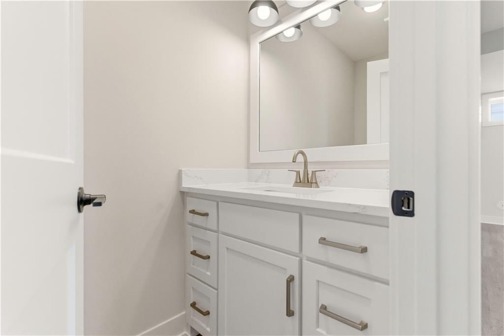 1817 NE Lashbrook Circle — photo 55