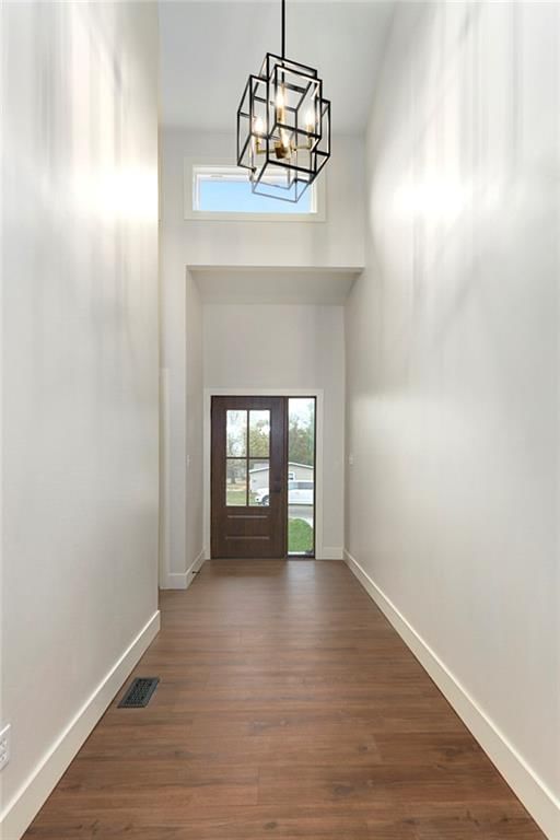 153 S Linn Valley Drive — photo 5