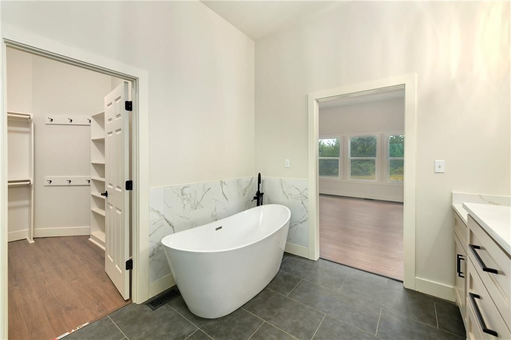 153 S Linn Valley Drive — photo 27