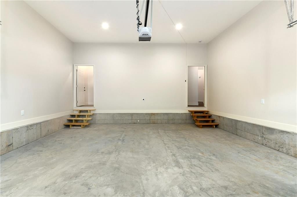 153 S Linn Valley Drive — photo 42