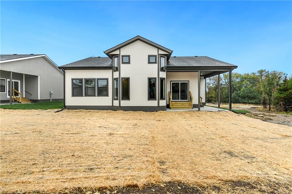 153 S Linn Valley Drive — photo 44
