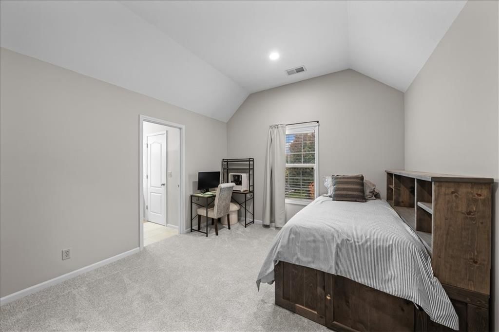 15813 Linden Street — photo 19