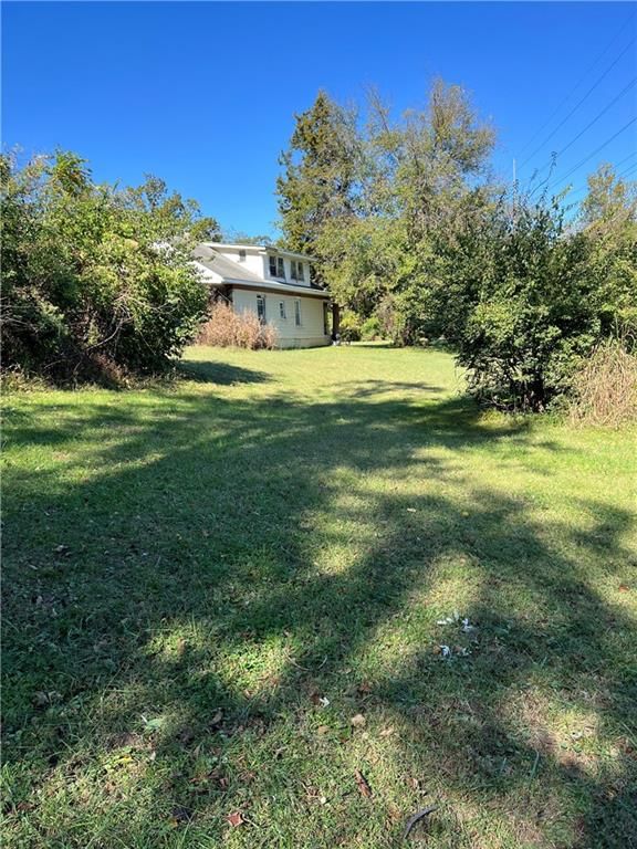 16405 E Truman Road — photo 2