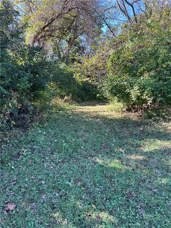 16405 E Truman Road — photo 9
