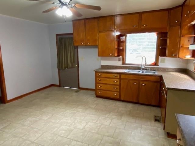1025 Laramie Street — photo 17