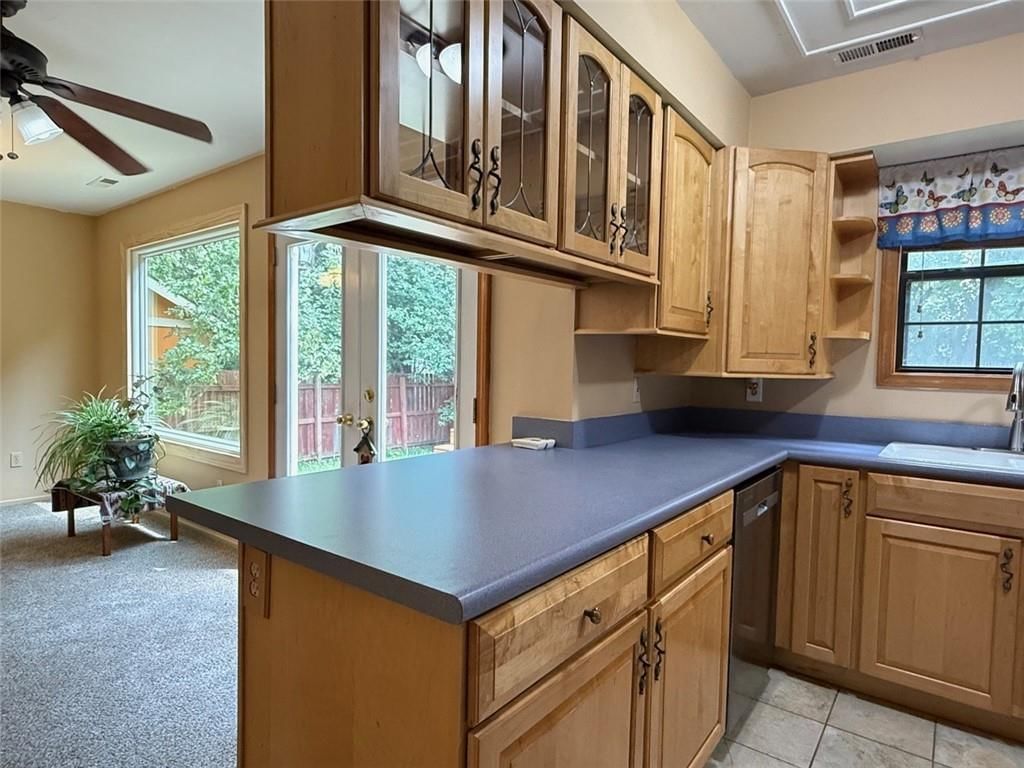 2516 Kensington Road — photo 4