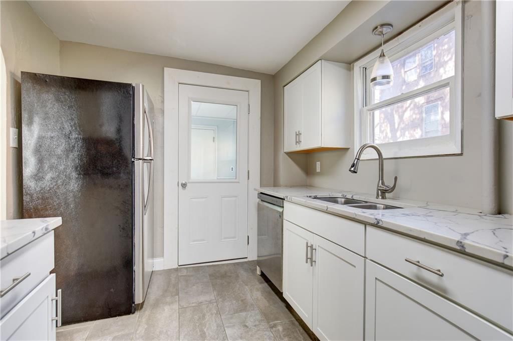 4530 Bell Street — photo 11