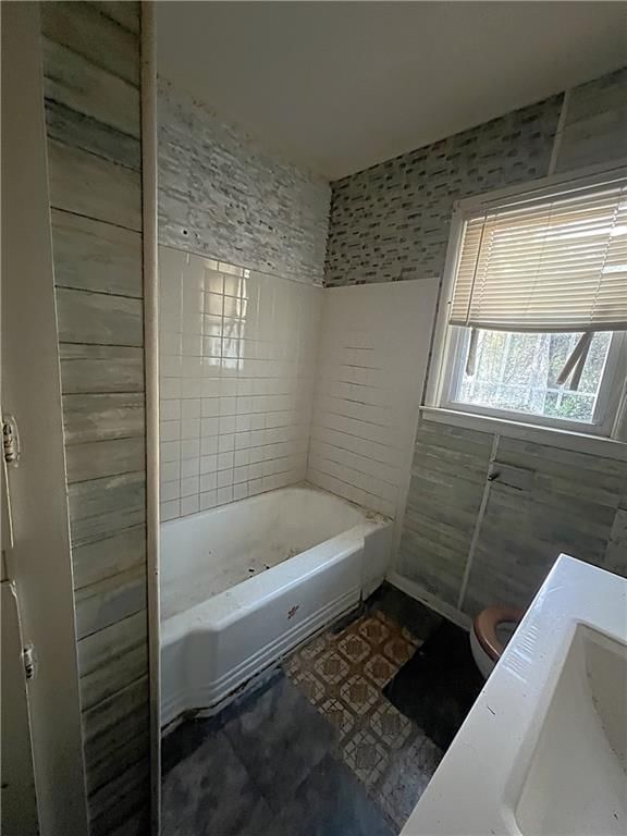 Photo 9 of 21 - 5800 Askew Avenue