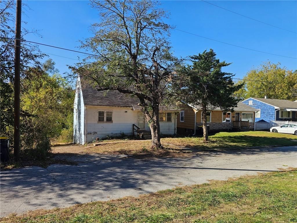 Photo 20 of 21 - 5800 Askew Avenue