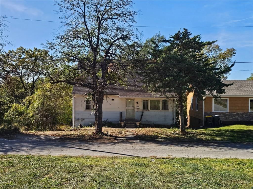 Photo 21 of 21 - 5800 Askew Avenue