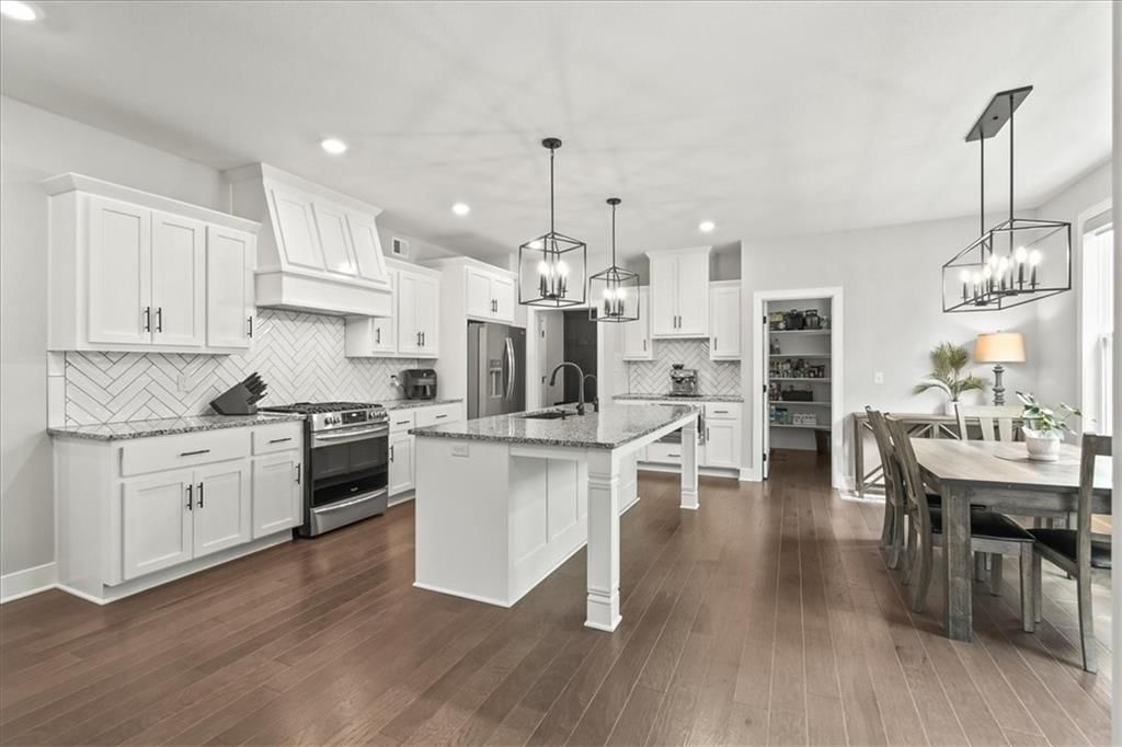 Photo 12 of 43 - 9020 SE 2nd Street