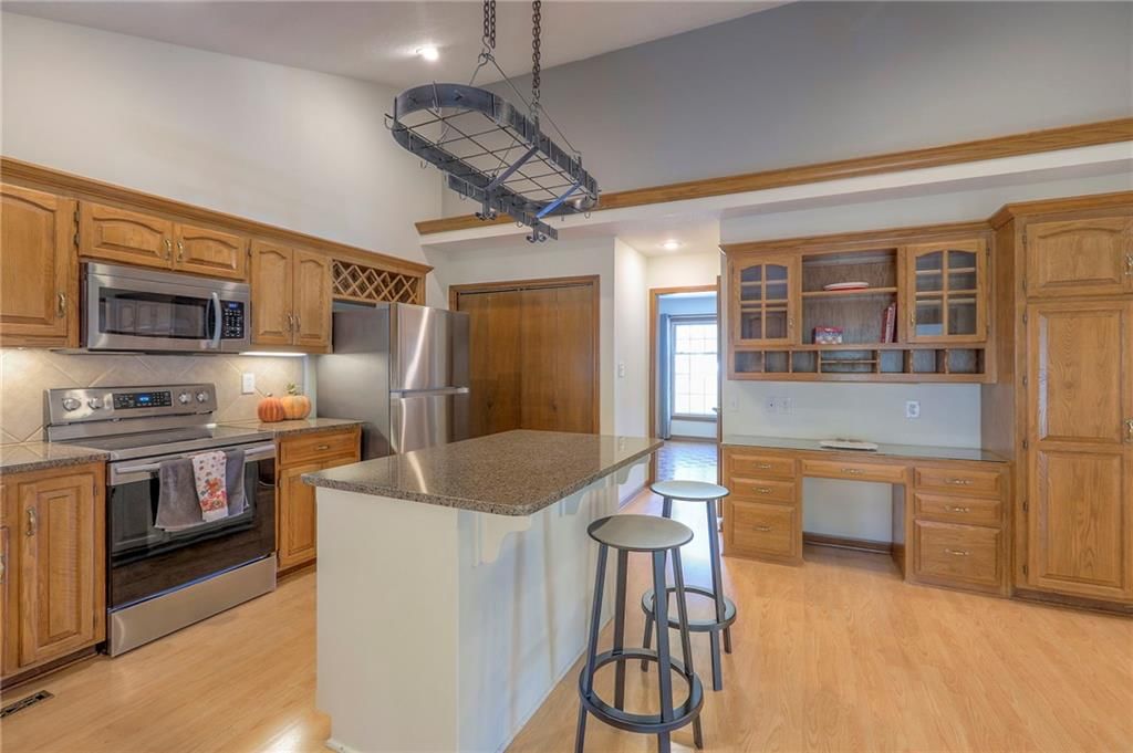 400 NE Stanton Lane — photo 9