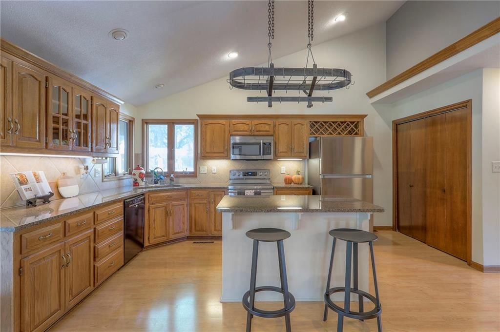 400 NE Stanton Lane — photo 10