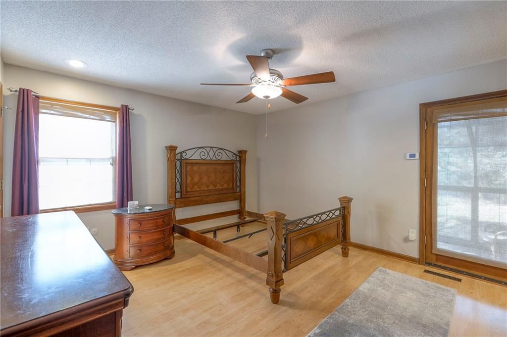 400 NE Stanton Lane — photo 20