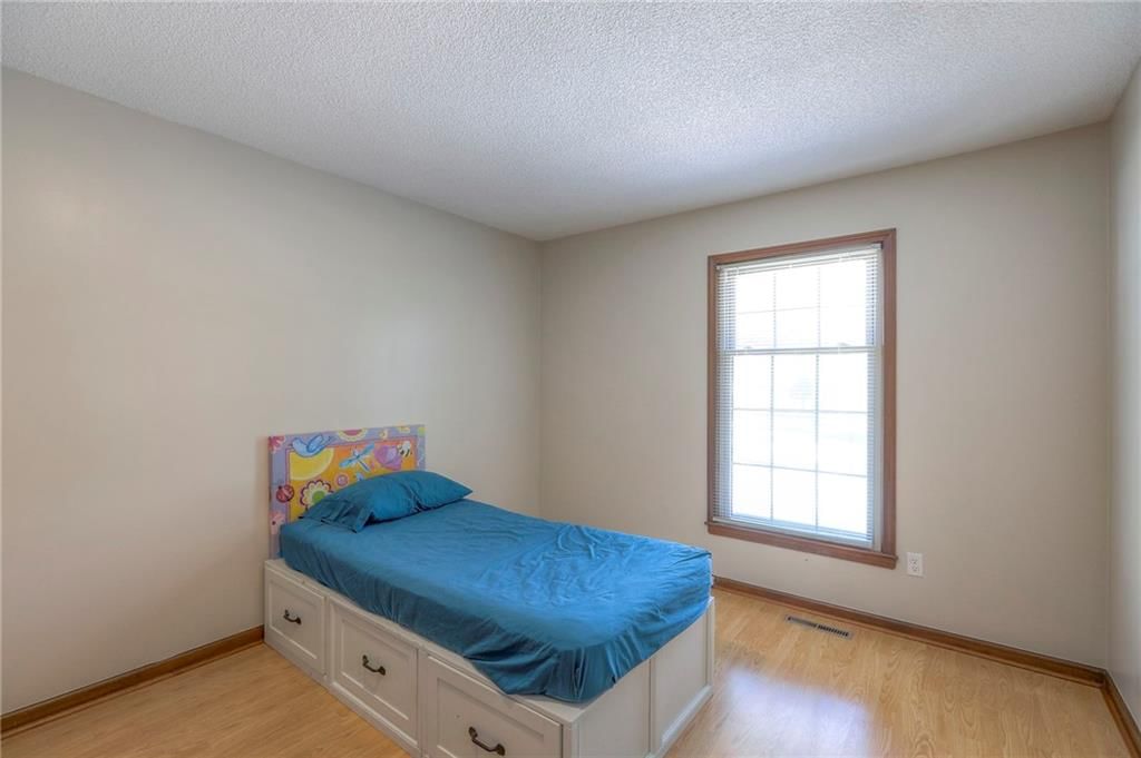 400 NE Stanton Lane — photo 25