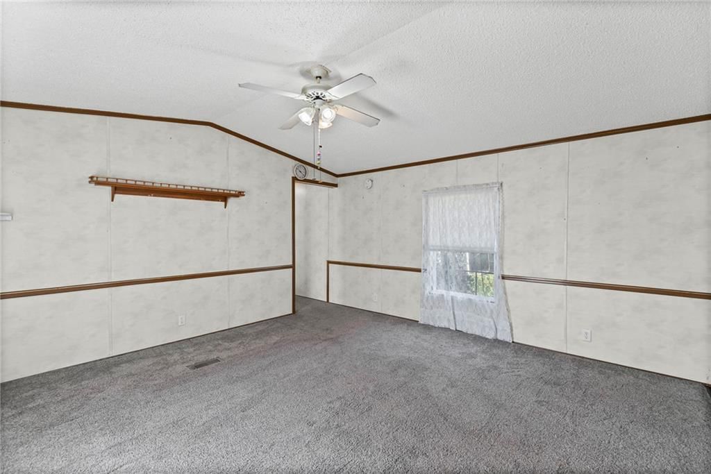 302 Sycamore Street — photo 6