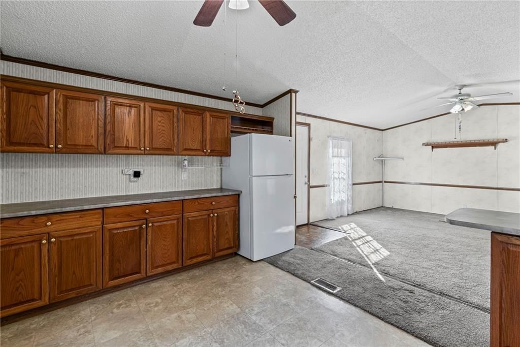 302 Sycamore Street — photo 11
